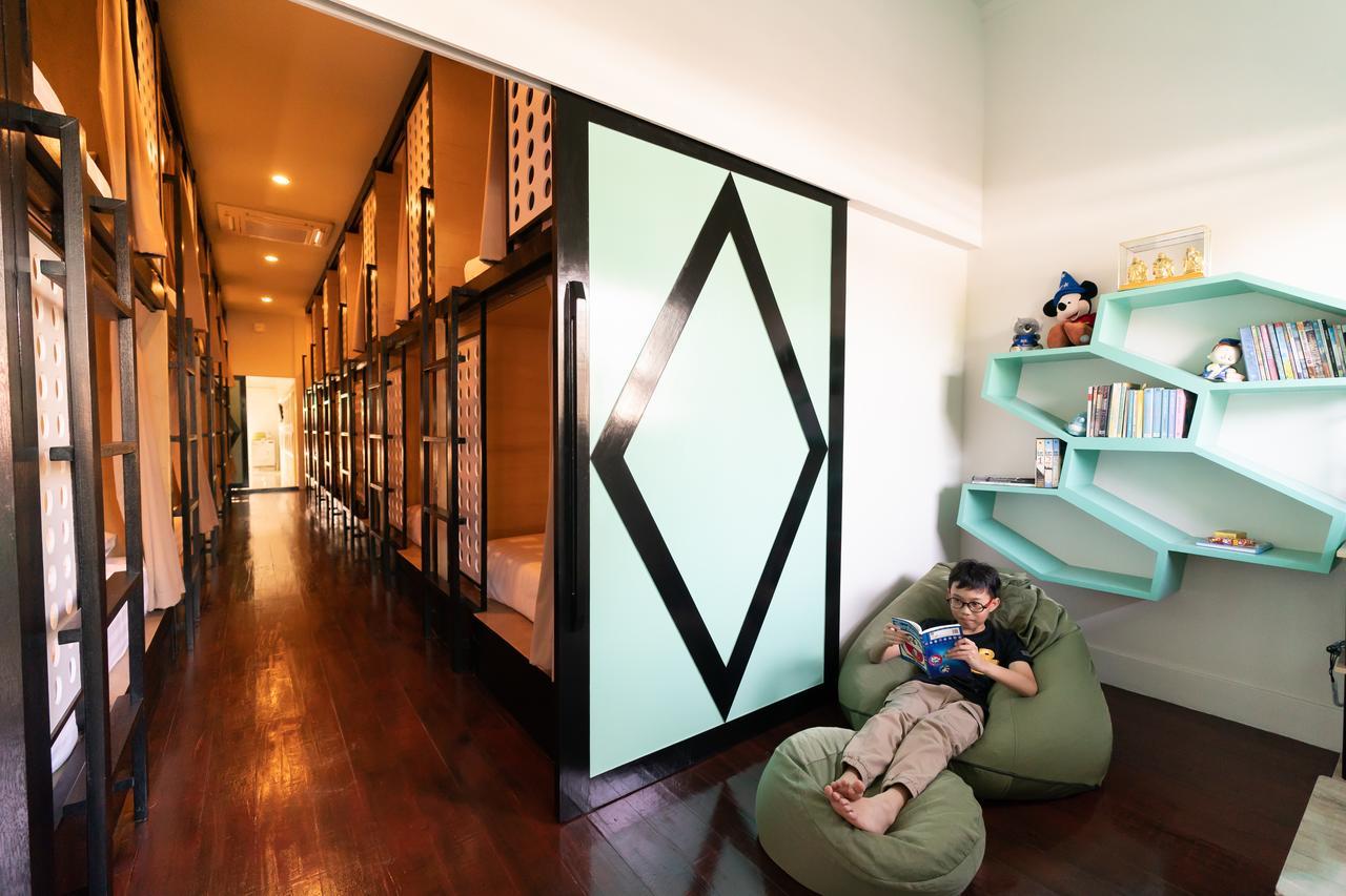 H2B Hostel 푸껫 외부 사진